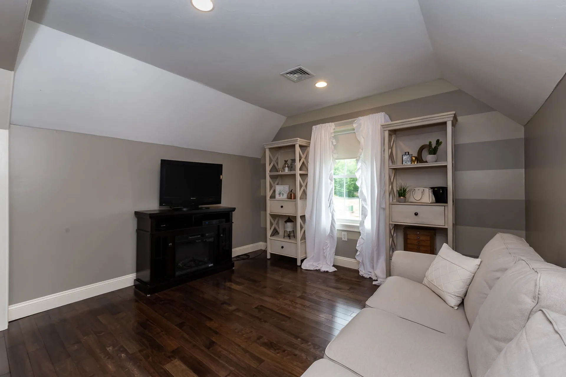 122 Greenview Drive Loudon NH 03307