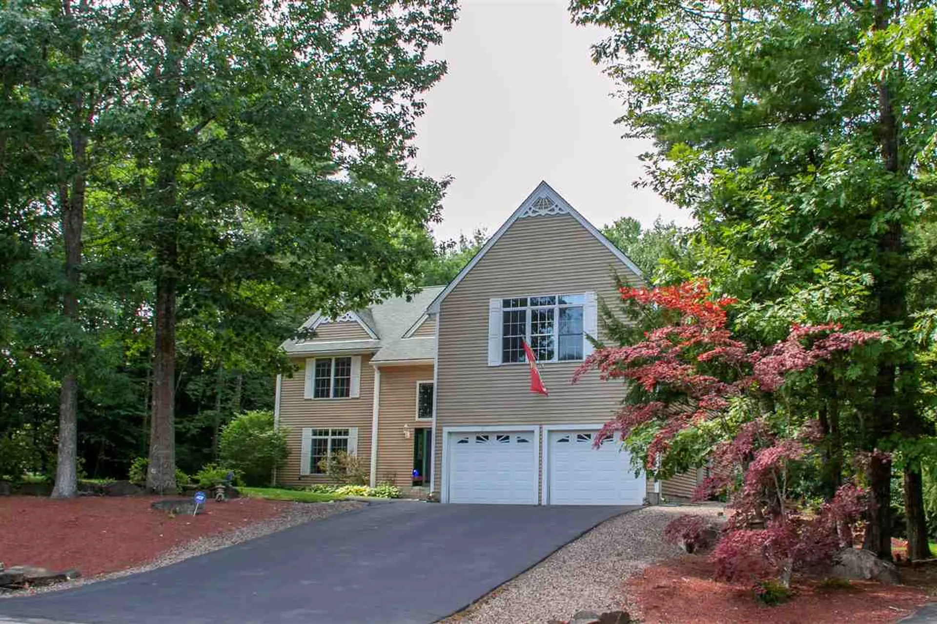 17 Eagle Crest Drive Chester NH 03036