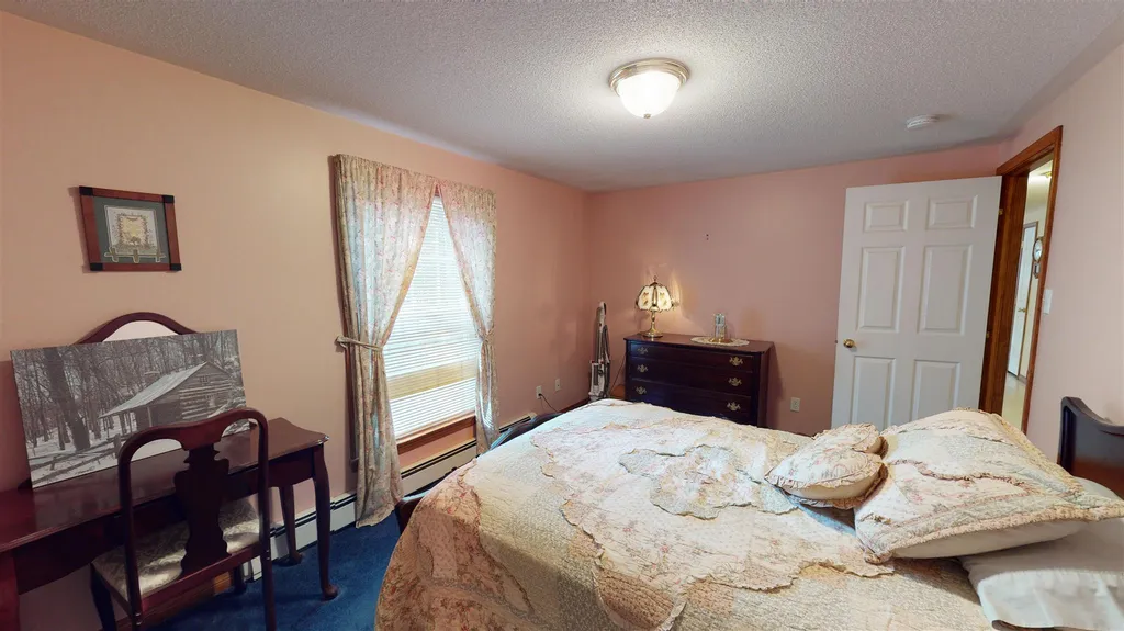 30 Knobby Way Rochester NH 03867