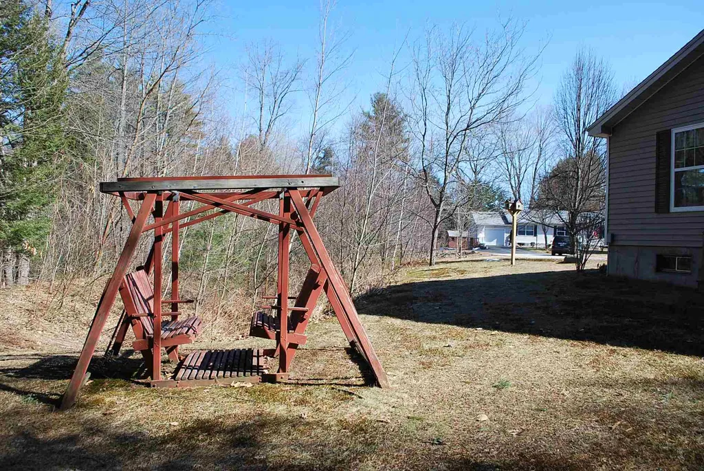 30 Knobby Way Rochester NH 03867