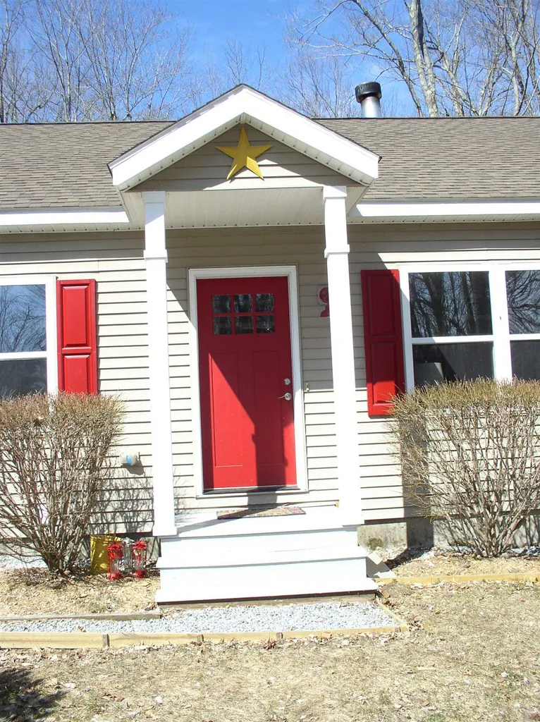 319 Fox Hill Road Stoddard NH 03464