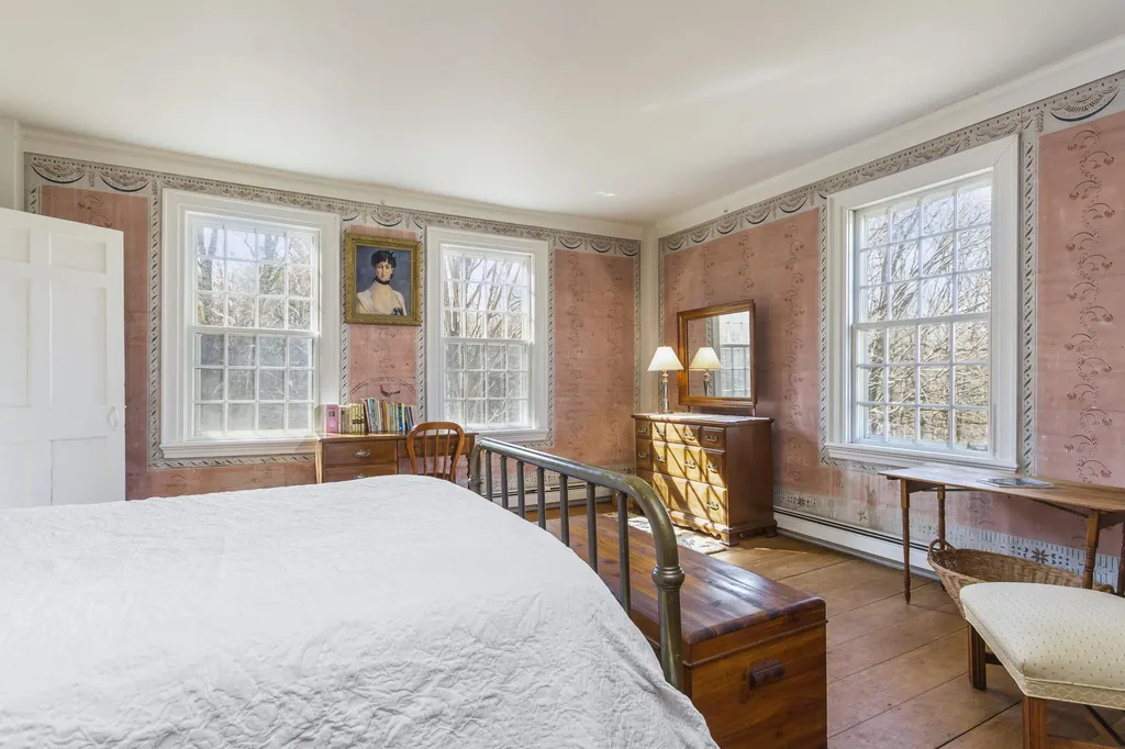 7518 Currier Road Loudon NH 03307