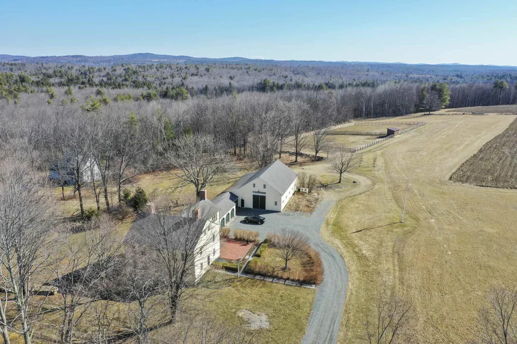 7518 Currier Road Loudon NH 03307