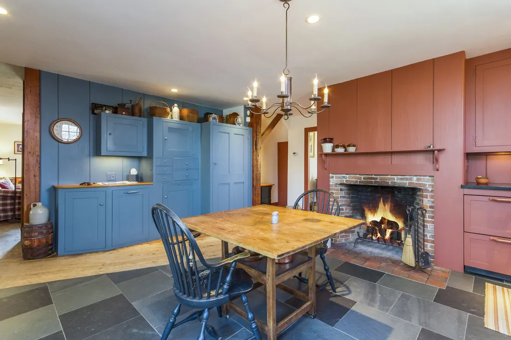 7518 Currier Road Loudon NH 03307