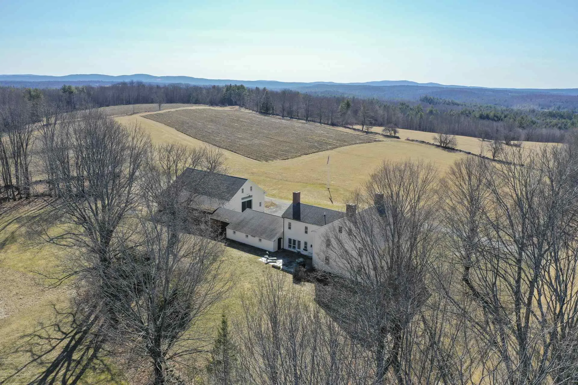 7518 Currier Road Loudon NH 03307