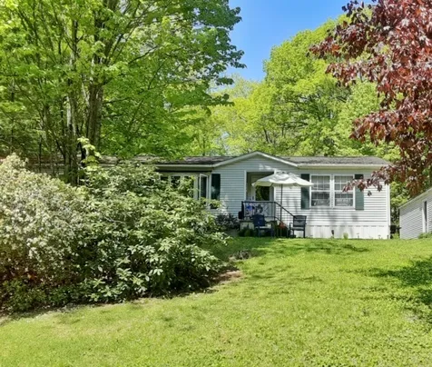 1 Eastman Avenue Wolfeboro NH 03894