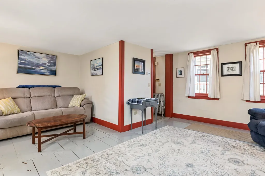 34 Blossom Street Portsmouth NH 03801