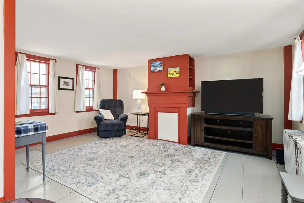 34 Blossom Street Portsmouth NH 03801