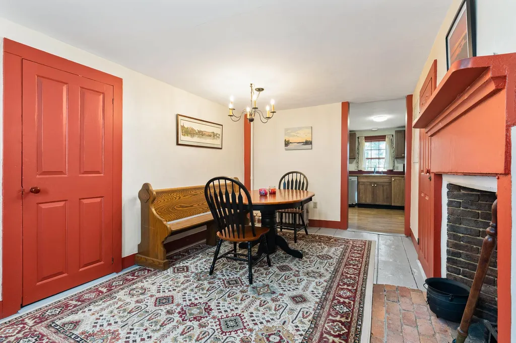 34 Blossom Street Portsmouth NH 03801