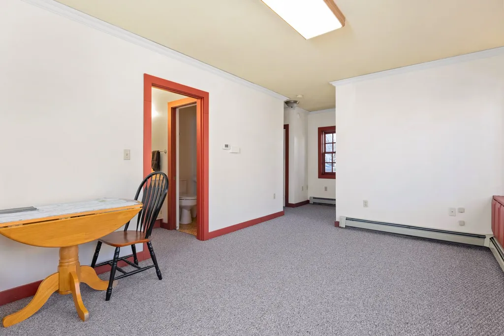 34 Blossom Street Portsmouth NH 03801