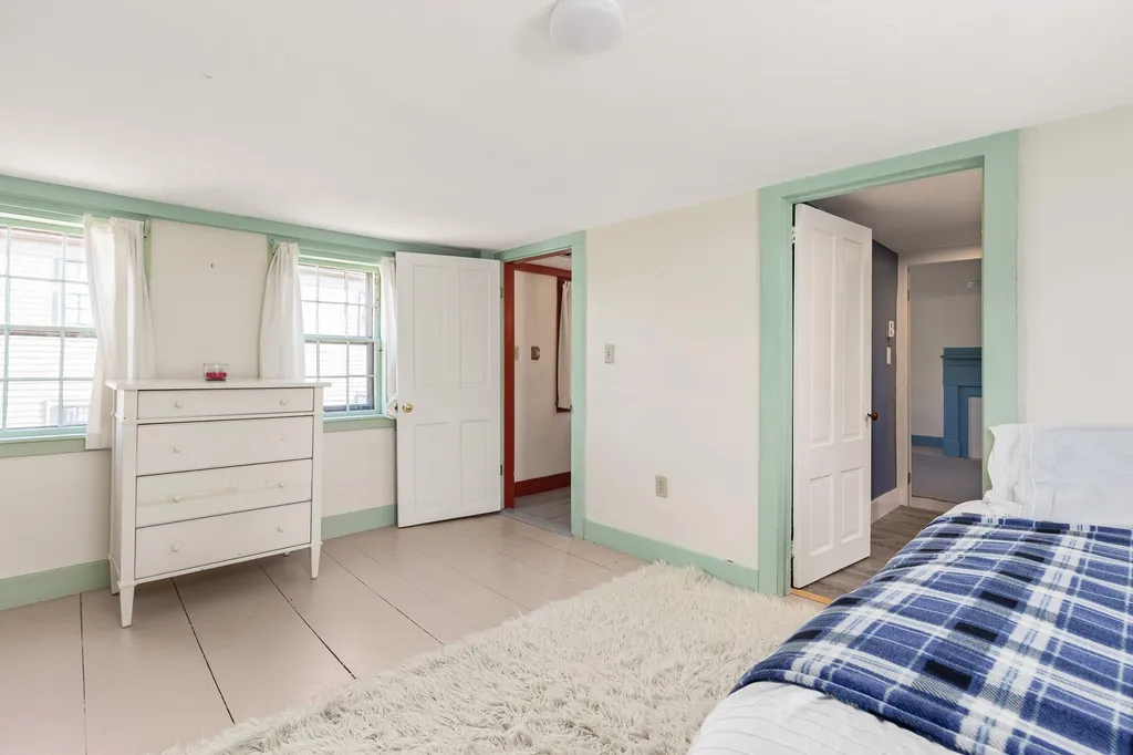 34 Blossom Street Portsmouth NH 03801