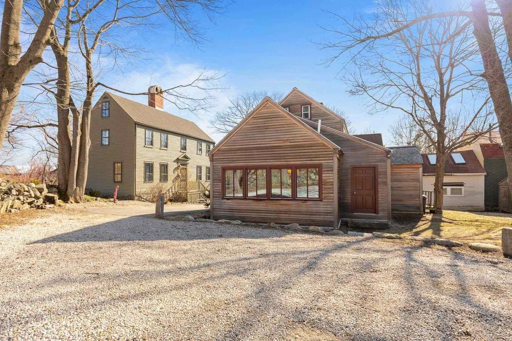 34 Blossom Street Portsmouth NH 03801