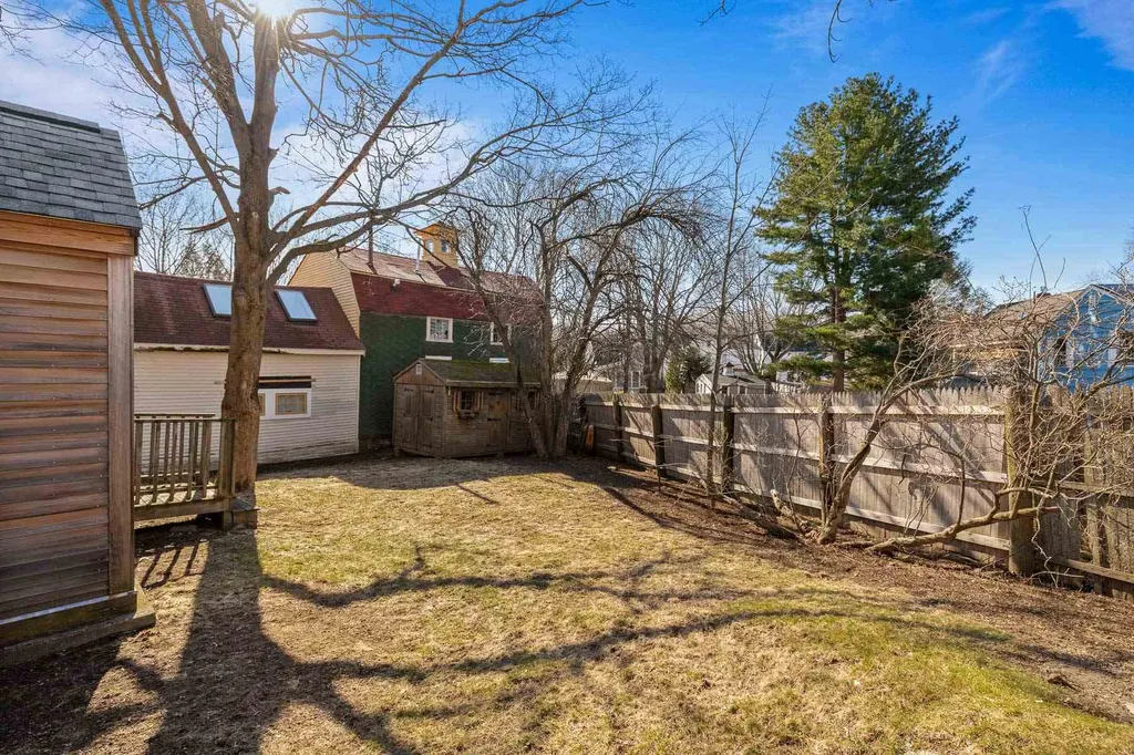 34 Blossom Street Portsmouth NH 03801