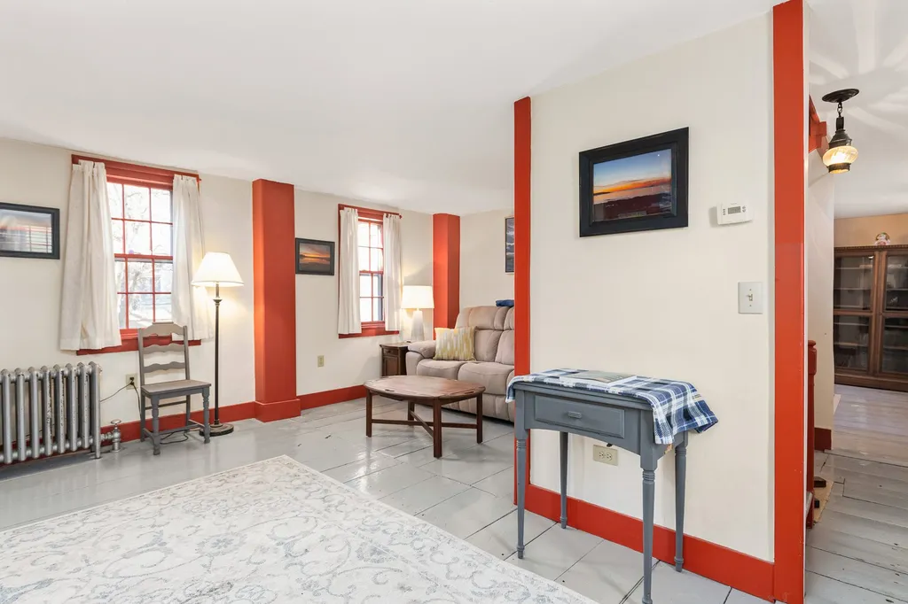 34 Blossom Street Portsmouth NH 03801