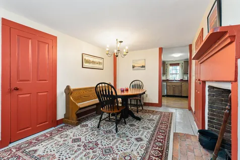 34 Blossom Street Portsmouth NH 03801