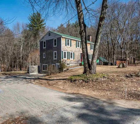 48 Moharimet Drive Madbury NH 03823