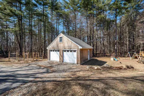 48 Moharimet Drive Madbury NH 03823