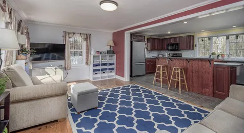 48 Moharimet Drive Madbury NH 03823