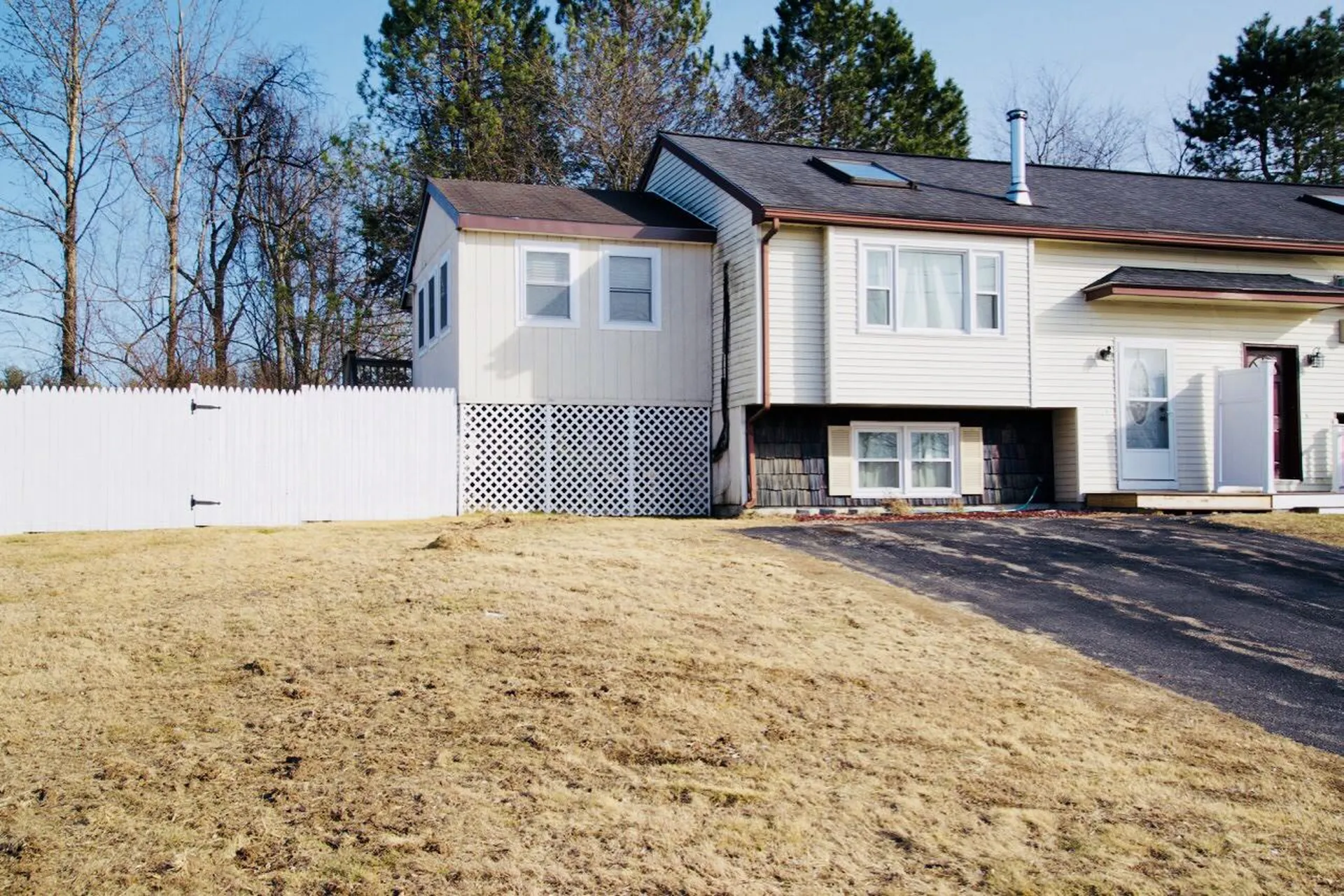 6l Matthew Drive Derry NH 03038
