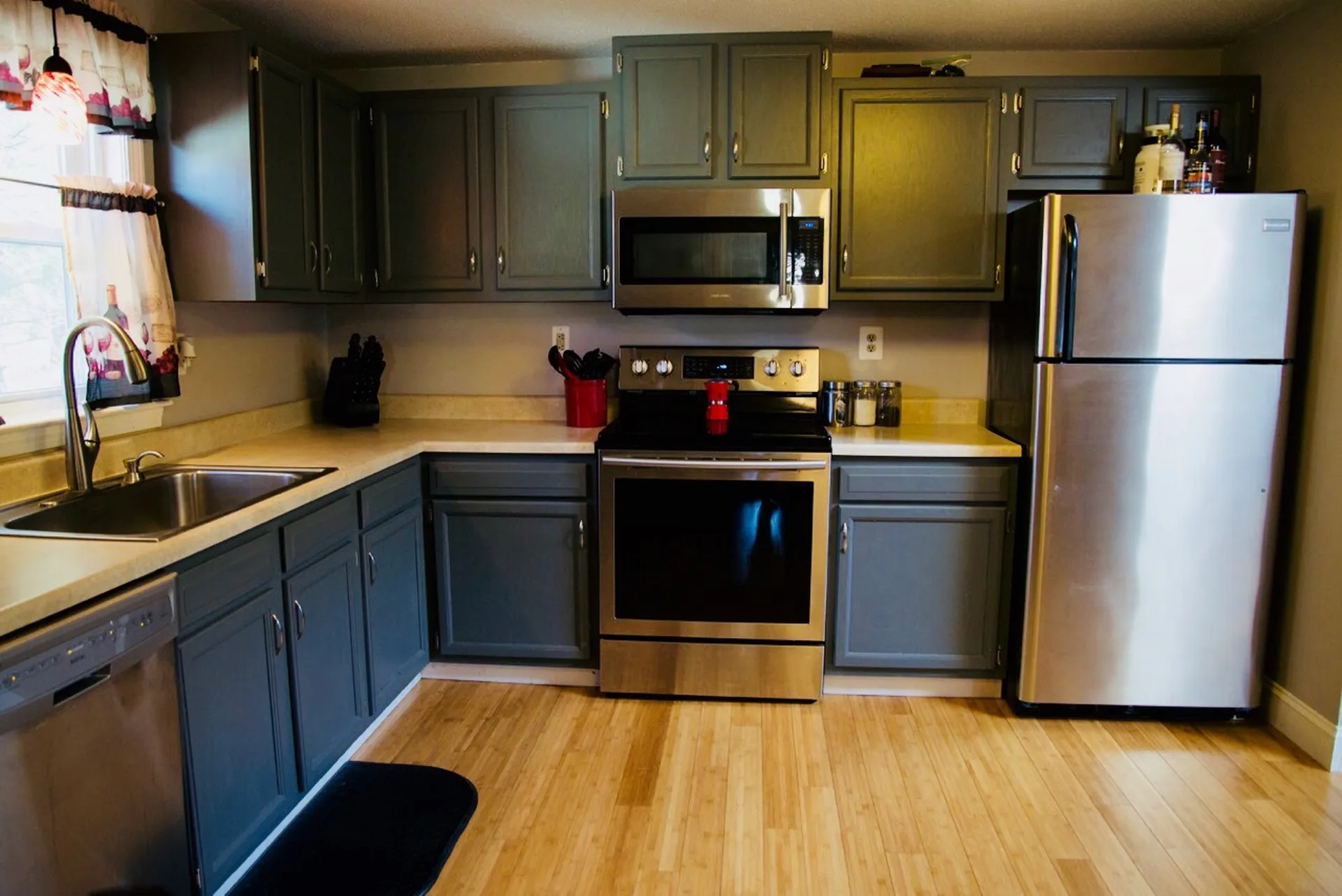 6l Matthew Drive Derry NH 03038