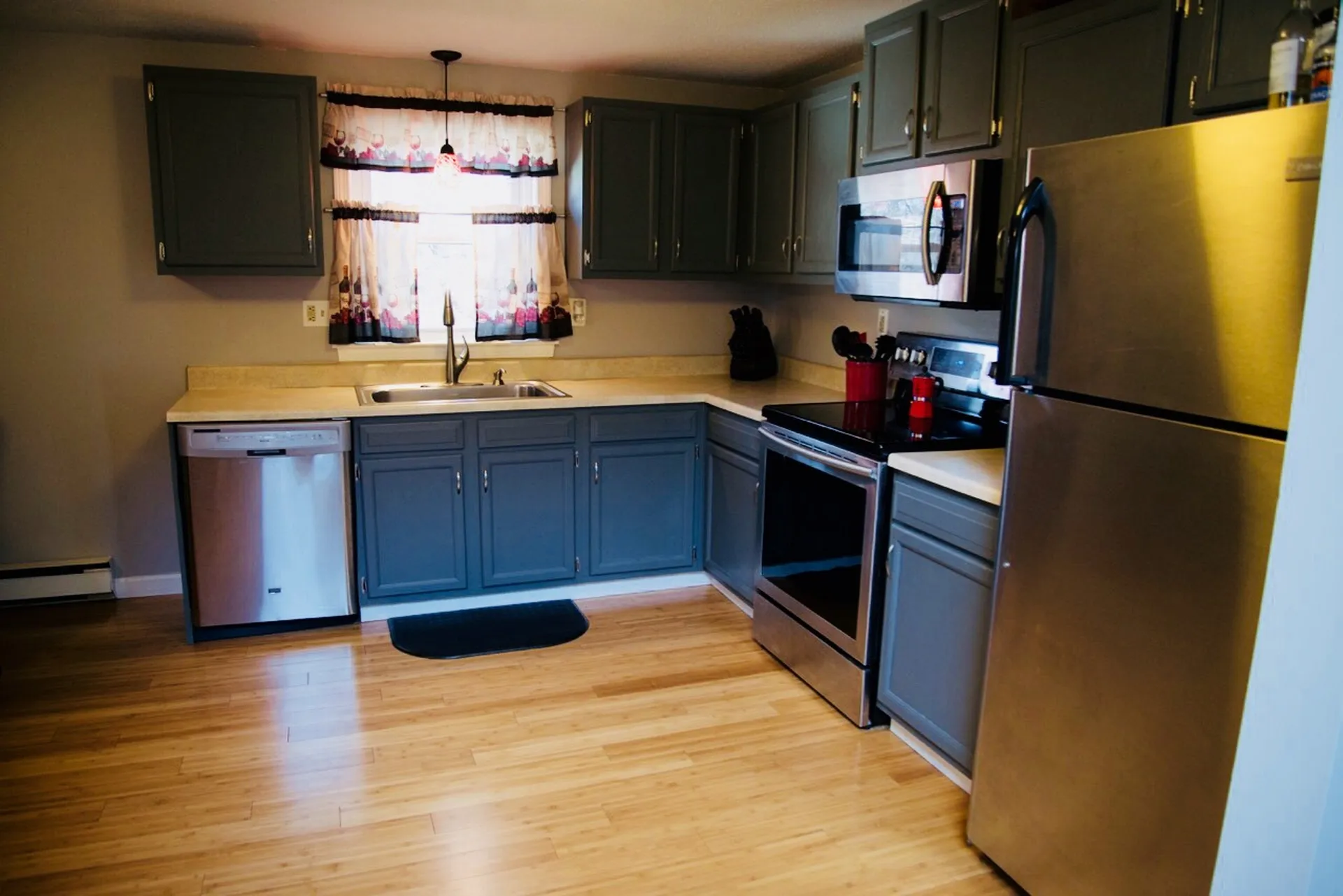 6l Matthew Drive Derry NH 03038