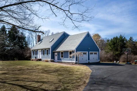 56 Winnicut Road Greenland NH 03840