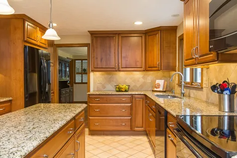 34 Mulberry Lane Bedford NH 03110