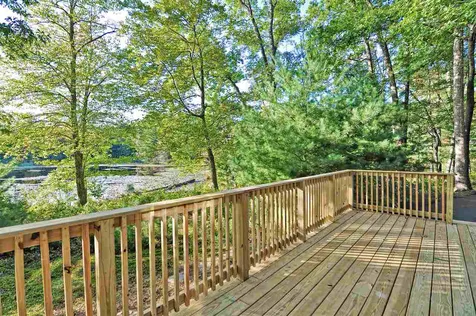 21 Dianna Road Londonderry NH 03053