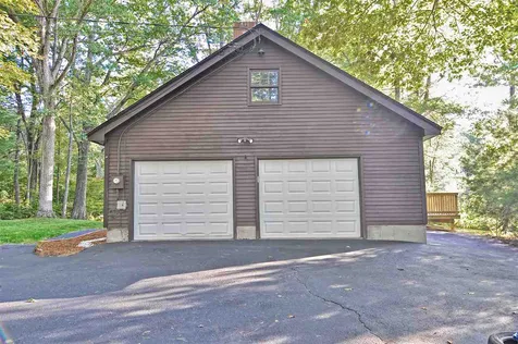 21 Dianna Road Londonderry NH 03053
