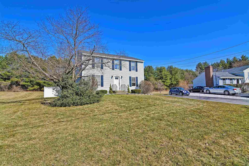 24 Fraser Drive Salem NH 03079