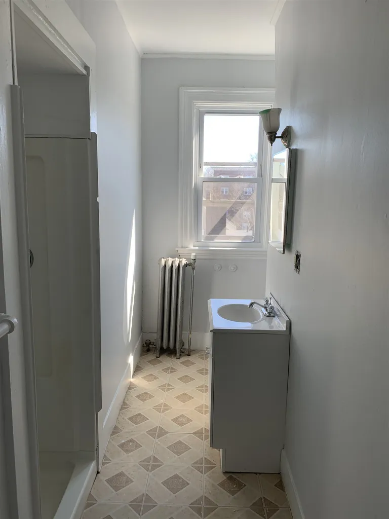 10 Merrimac Street Portsmouth NH 03801