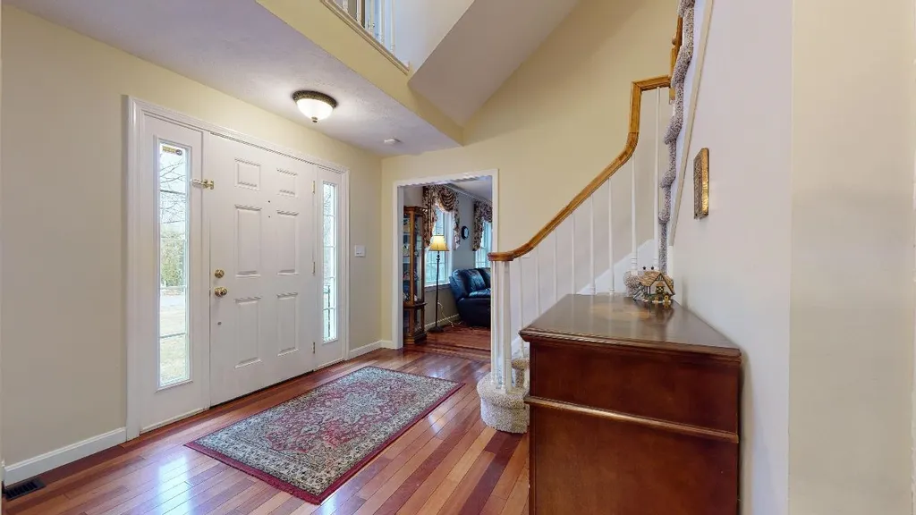 13 Colleen Drive Salem NH 03079