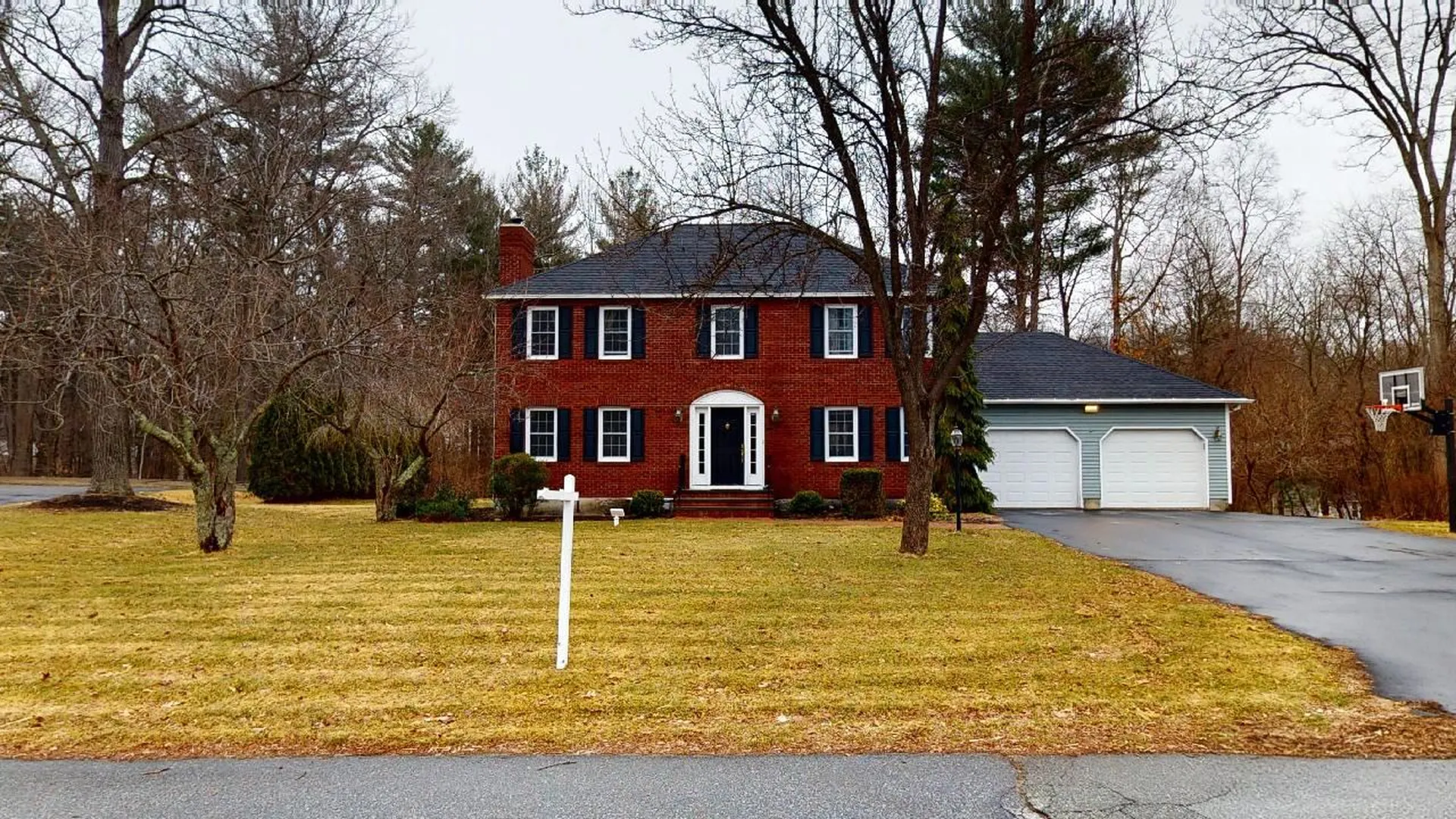 13 Colleen Drive Salem NH 03079