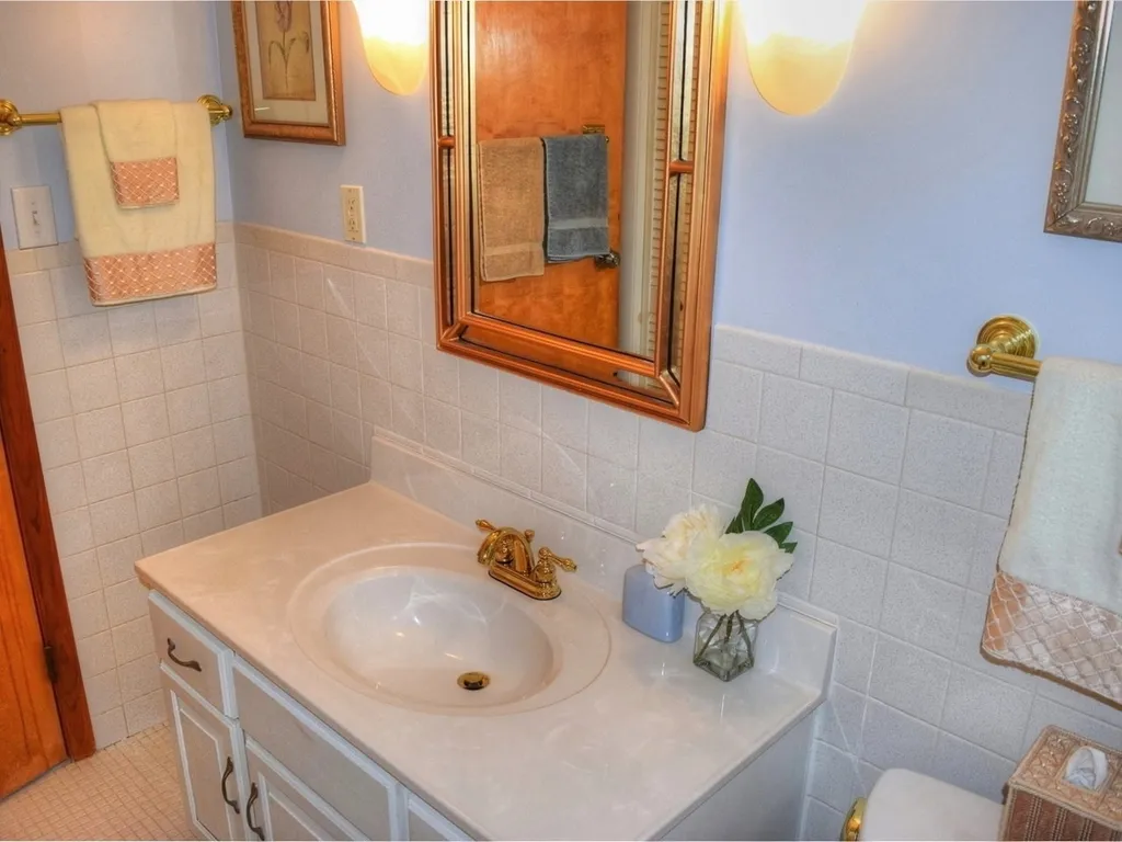 68 Lawrence Road Richmond VT 05477