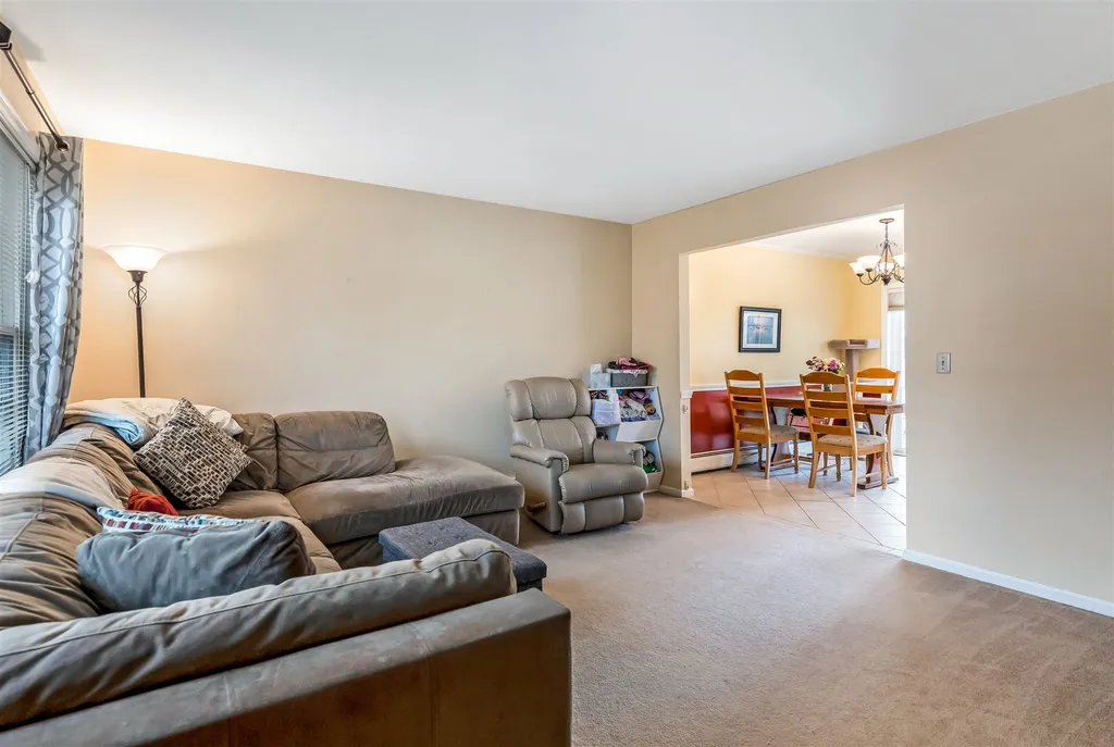 26 Derby Circle South Burlington VT 05403