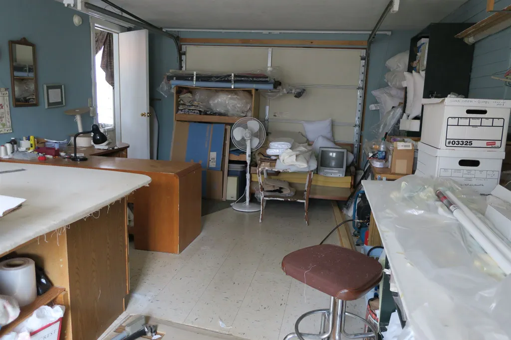 106 Exeter Road Kingston NH 03848