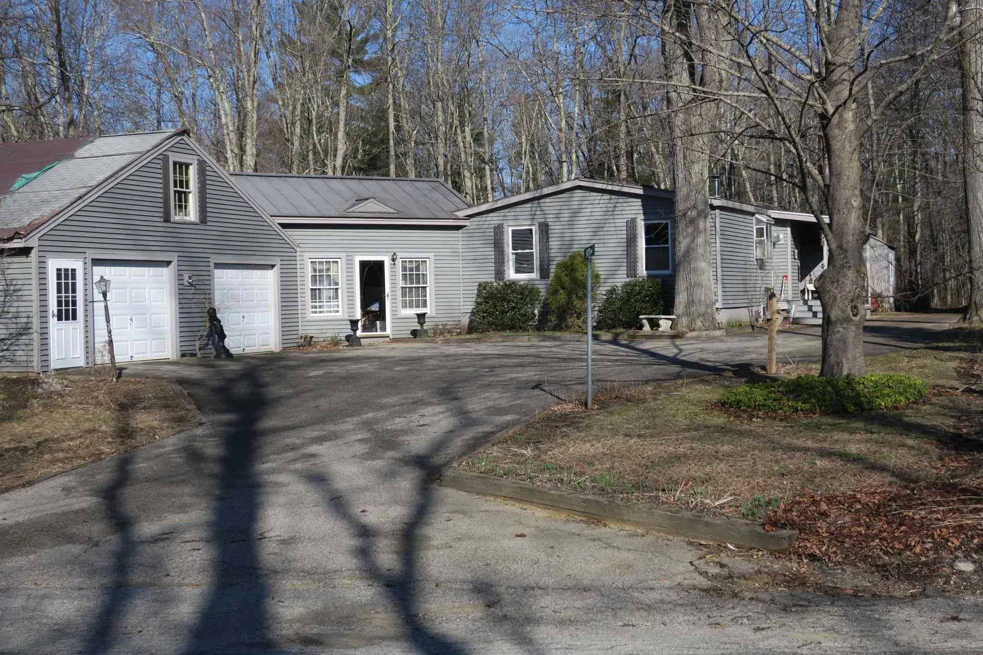 106 Exeter Road Kingston NH 03848