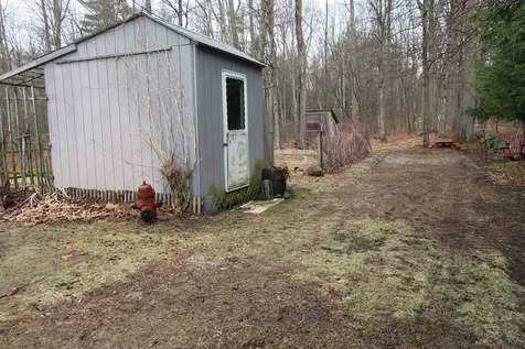 106 Exeter Road Kingston NH 03848