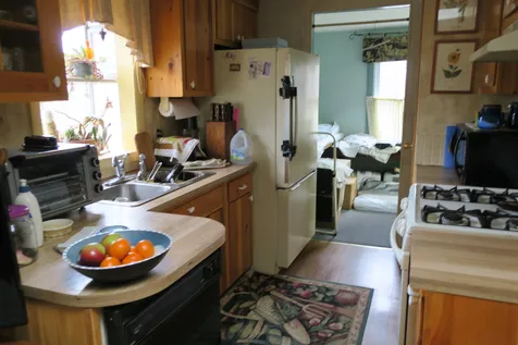 106 Exeter Road Kingston NH 03848