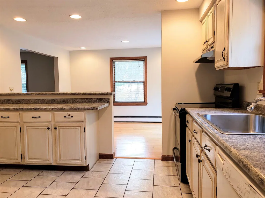 6 Irving Drive Concord NH 03301