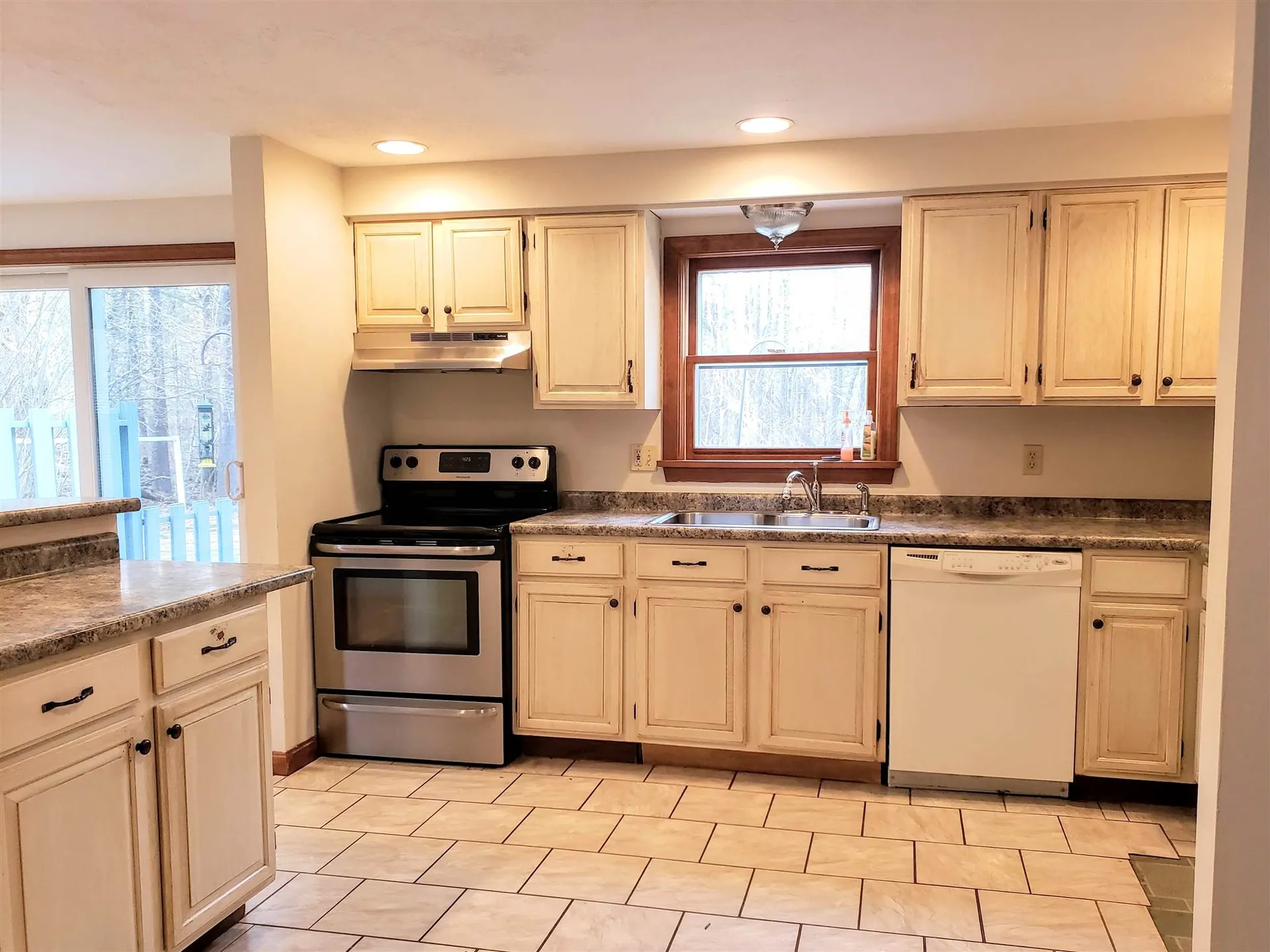 6 Irving Drive Concord NH 03301