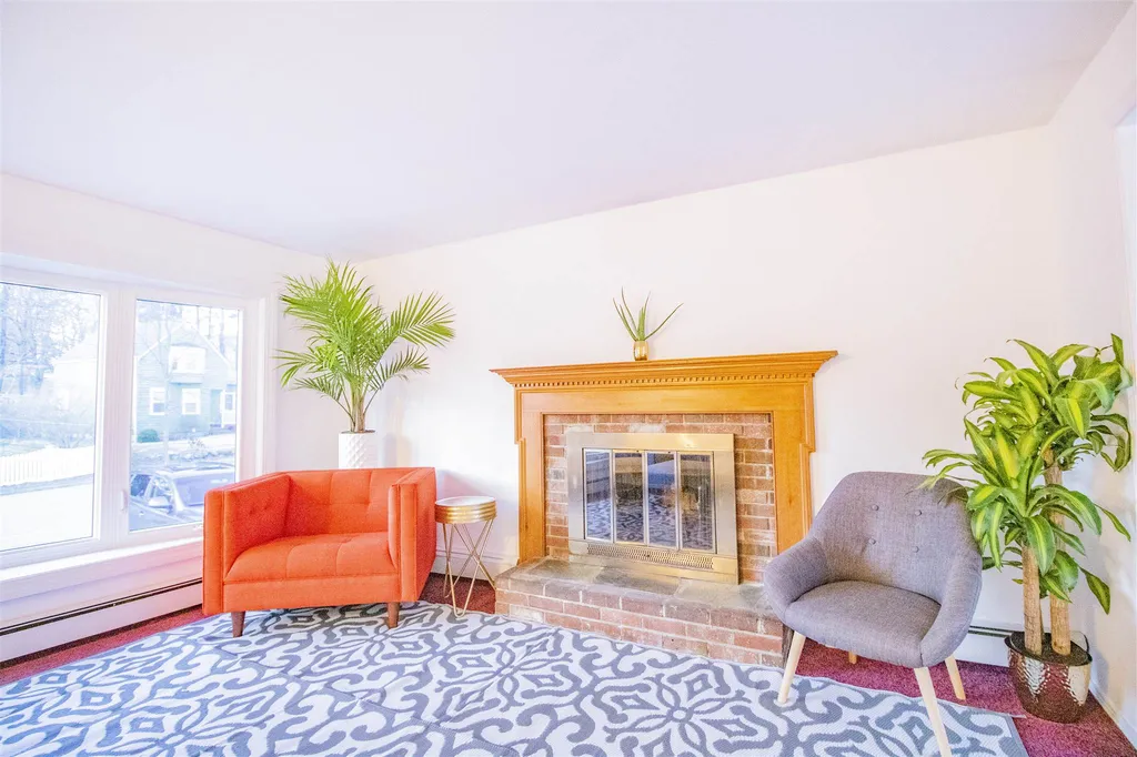 93 Woodlawn Circle Portsmouth NH 03801