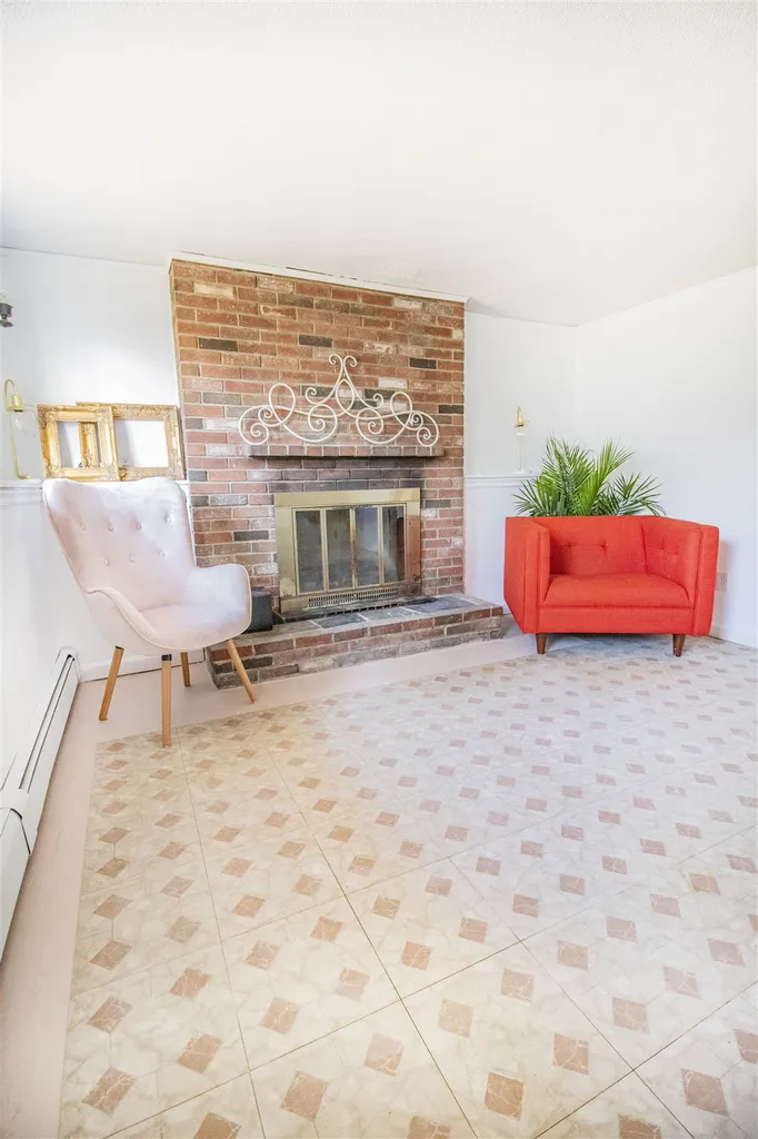 93 Woodlawn Circle Portsmouth NH 03801