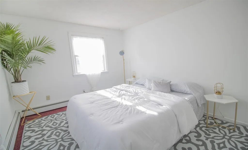 93 Woodlawn Circle Portsmouth NH 03801