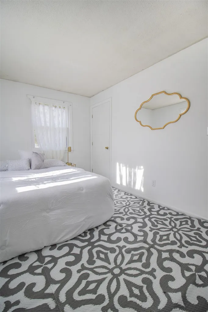 93 Woodlawn Circle Portsmouth NH 03801