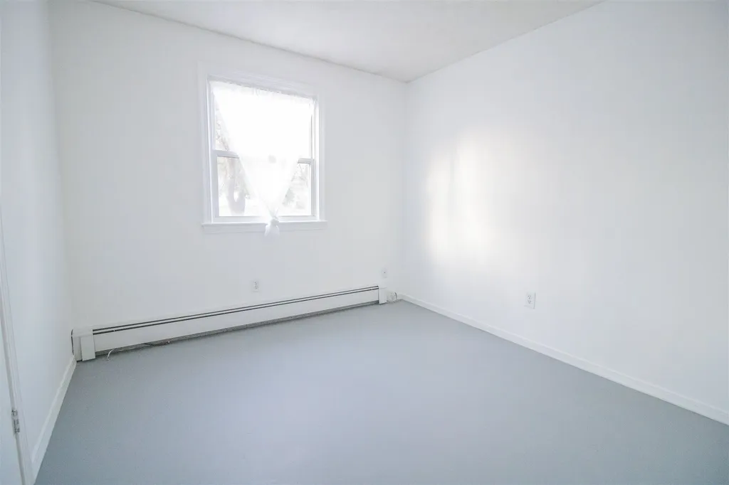 93 Woodlawn Circle Portsmouth NH 03801
