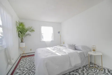 93 Woodlawn Circle Portsmouth NH 03801