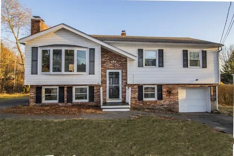 93 Woodlawn Circle Portsmouth NH 03801