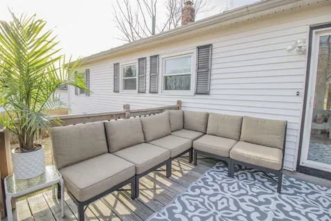 93 Woodlawn Circle Portsmouth NH 03801