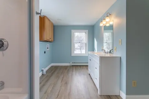 66 Kensington Road Hampton Falls NH 03844